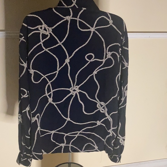 Jones New York Country silk blouse. Size 18. - Picture 2 of 6